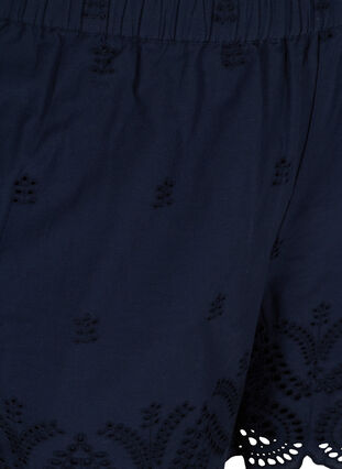 Katoenen short met zakken en borduursel anglaise , Navy Blazer, Packshot image number 2