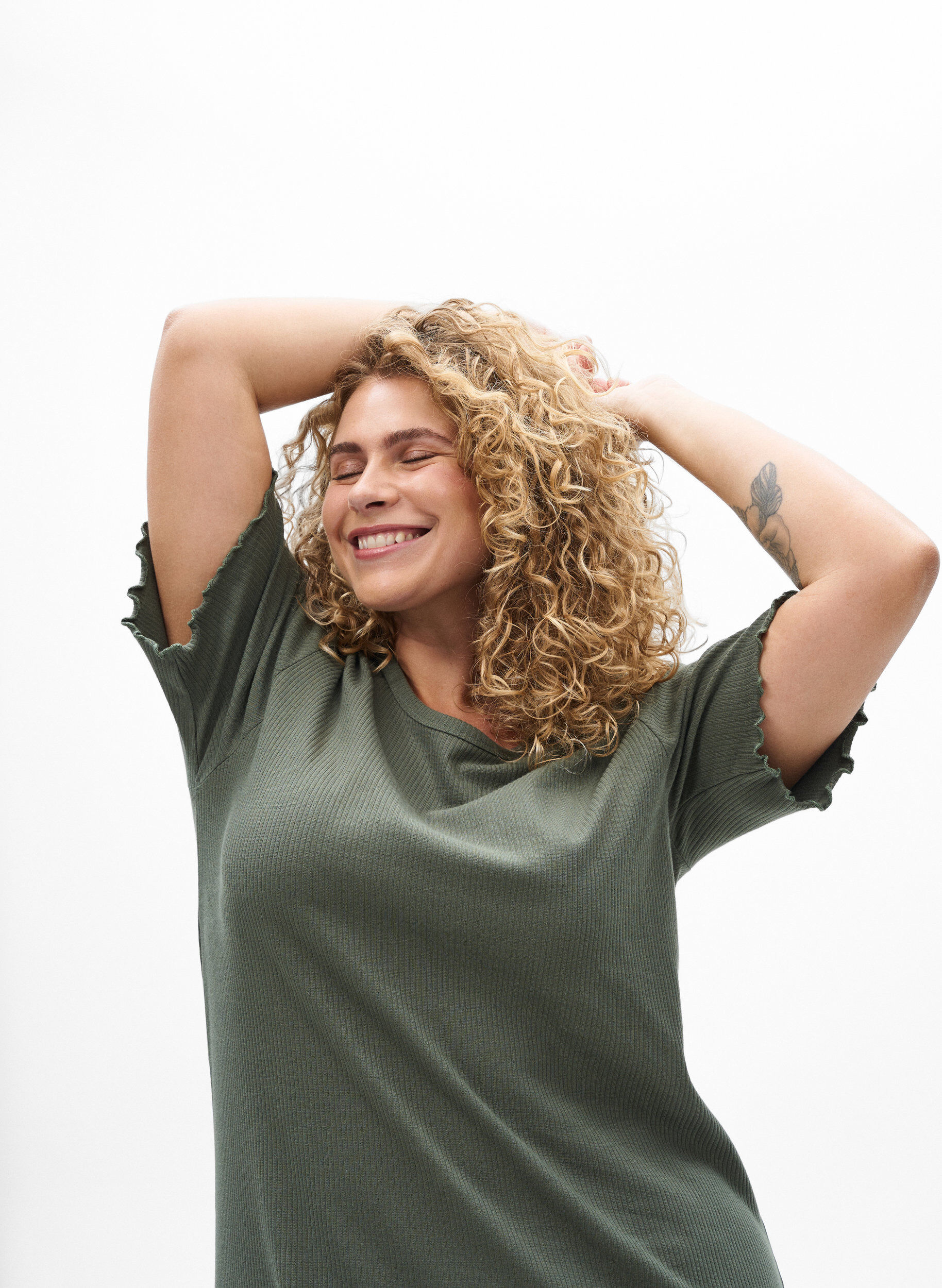 ZizziMaxi jurk in jersey met korte mouwen, Groen, Model image number 2