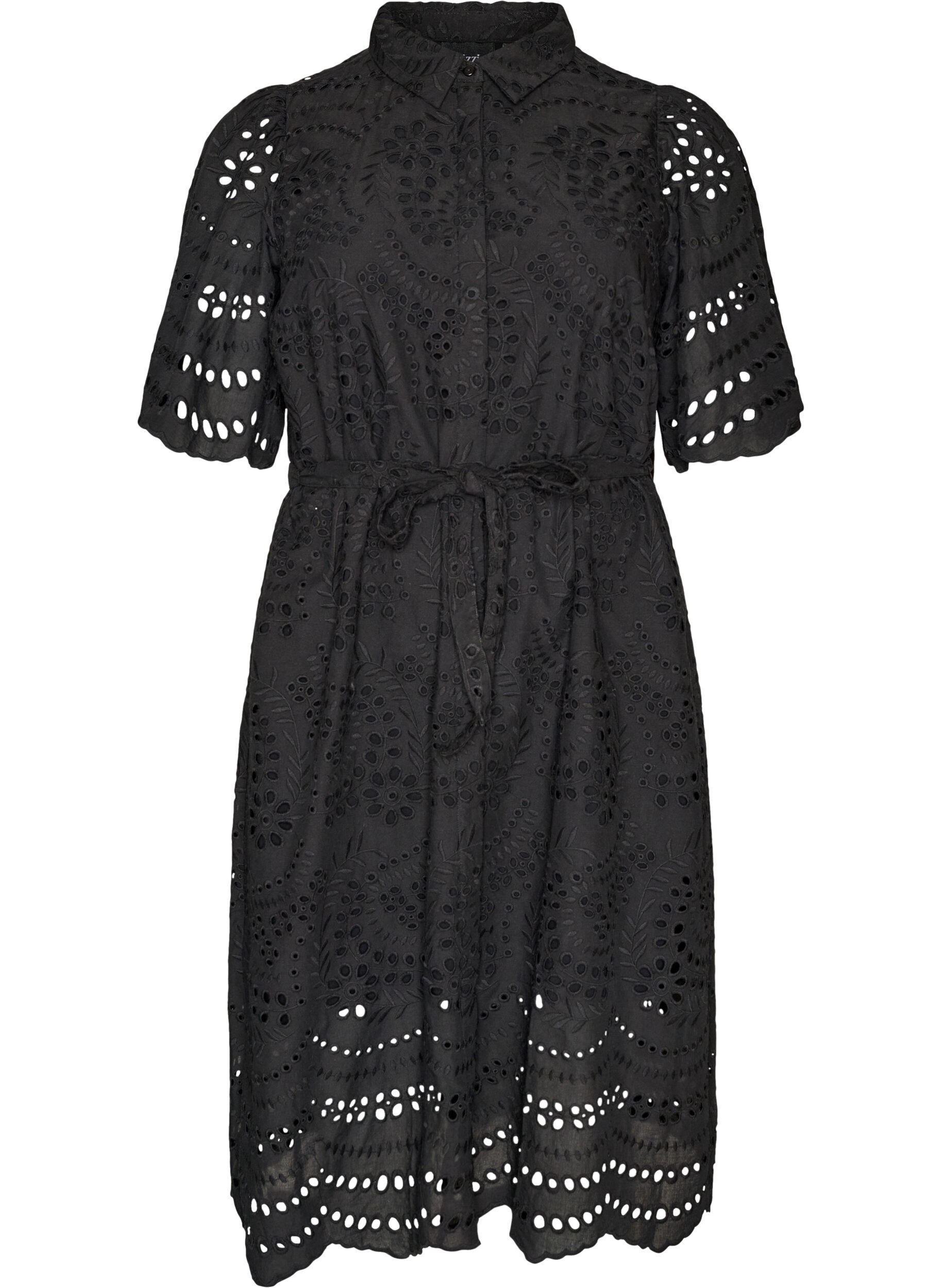 Robe chemise en broderie anglaise avec une ceinture &agrave; nouer
