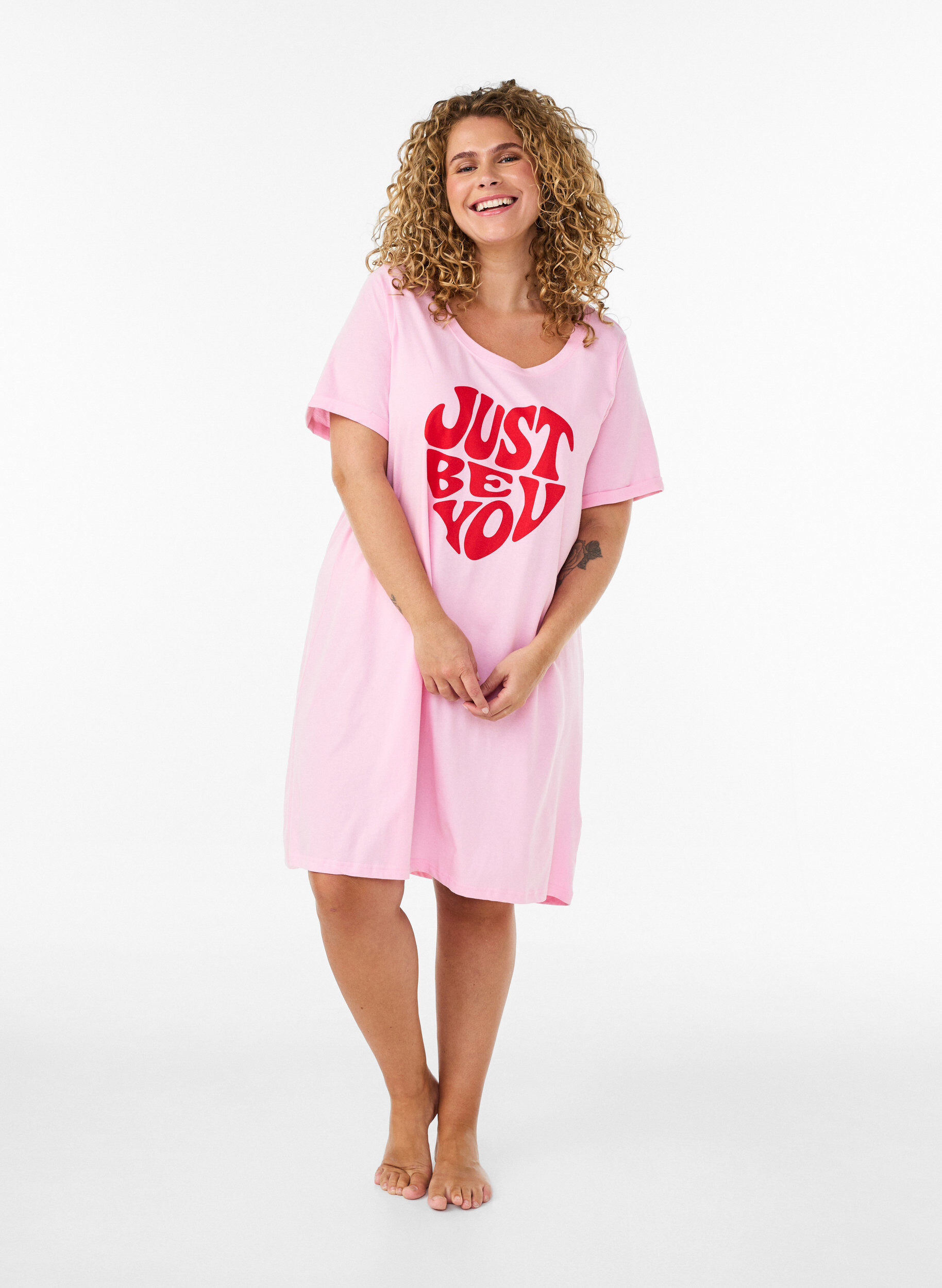 ZizziChemise de nuit &agrave; manches courtes en coton biologique, Rose, Model image number 1