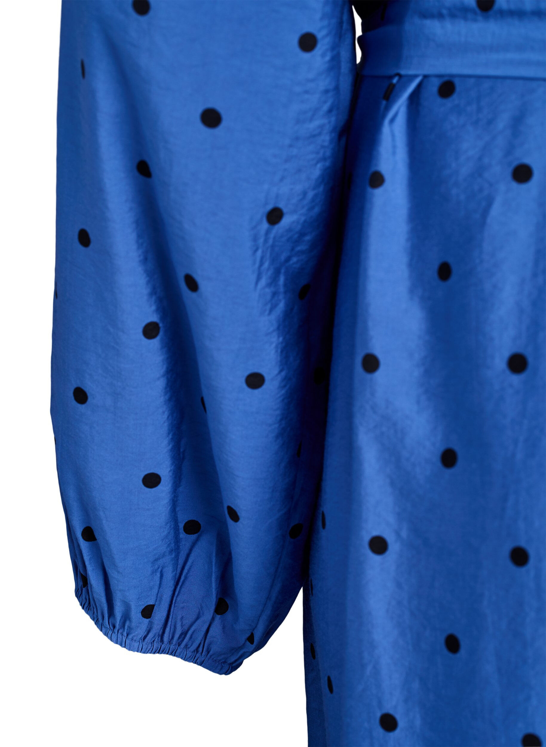 Zizzi Robe midi &agrave; pois avec ceinture &agrave; nouer amovible, Bleu, Packshot image number 4