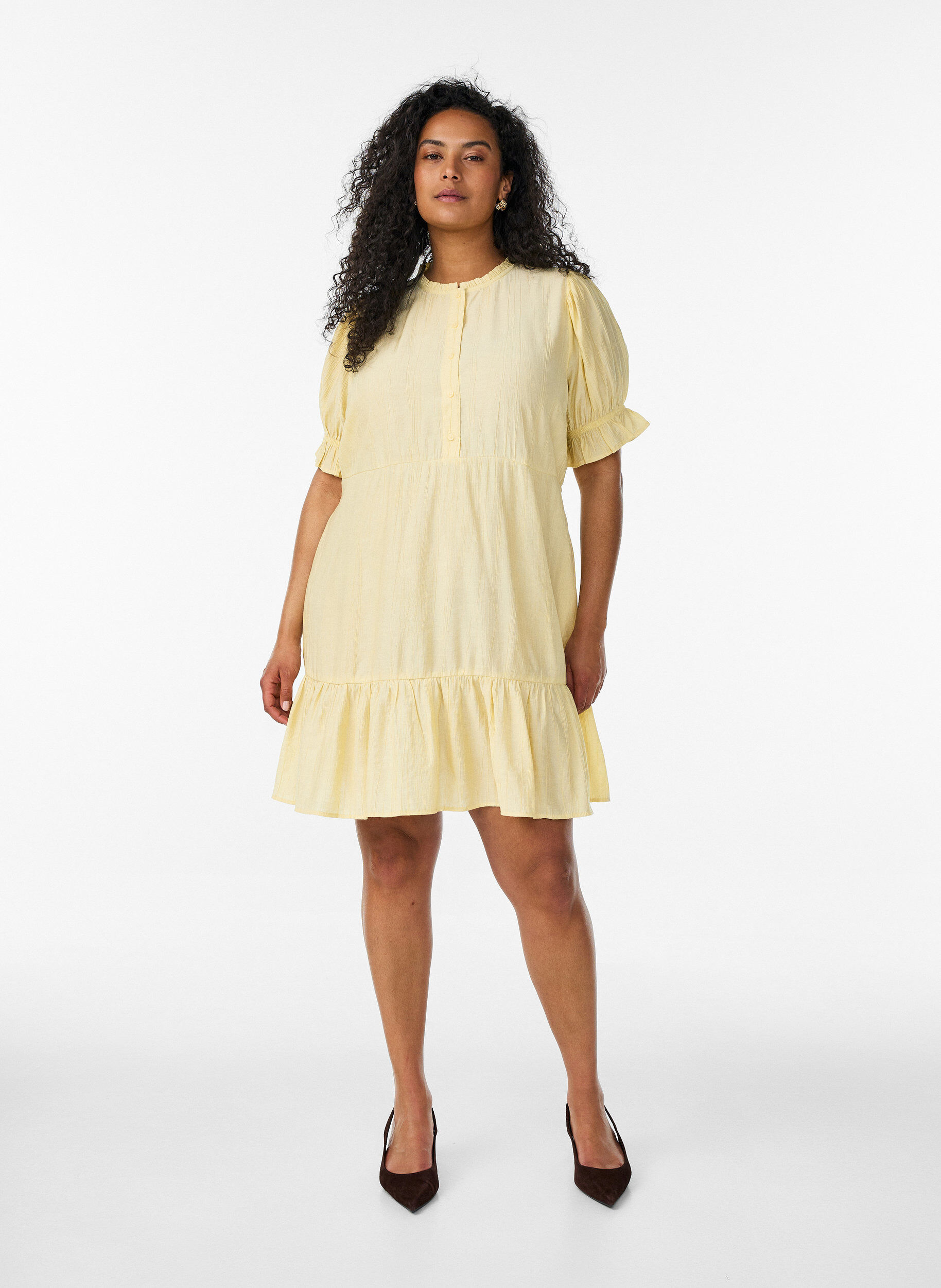 ZizziRobe courte en viscose avec volants, Jaune, Model image number 1