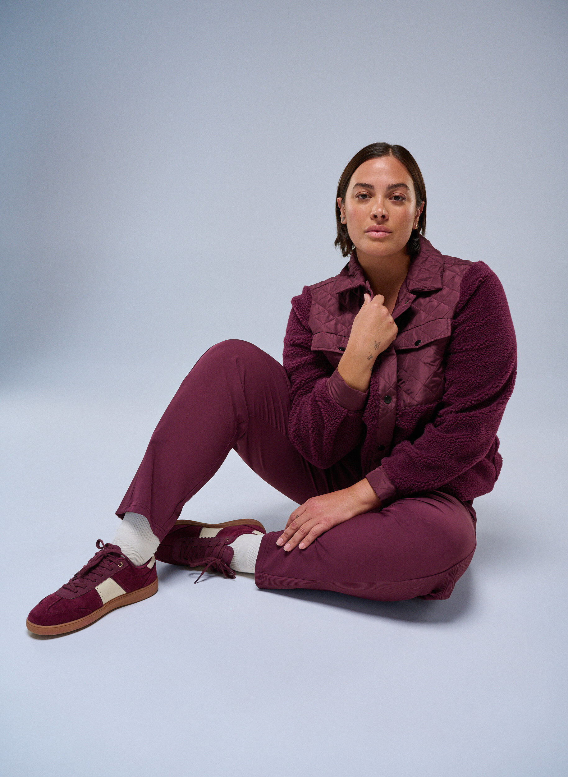 Zizzi Veste polaire avec d&eacute;tails matelass&eacute;s, Bordeaux, Image image number 0