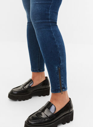 Cropped Amy jeans met rits, Dark blue denim, Model image number 2