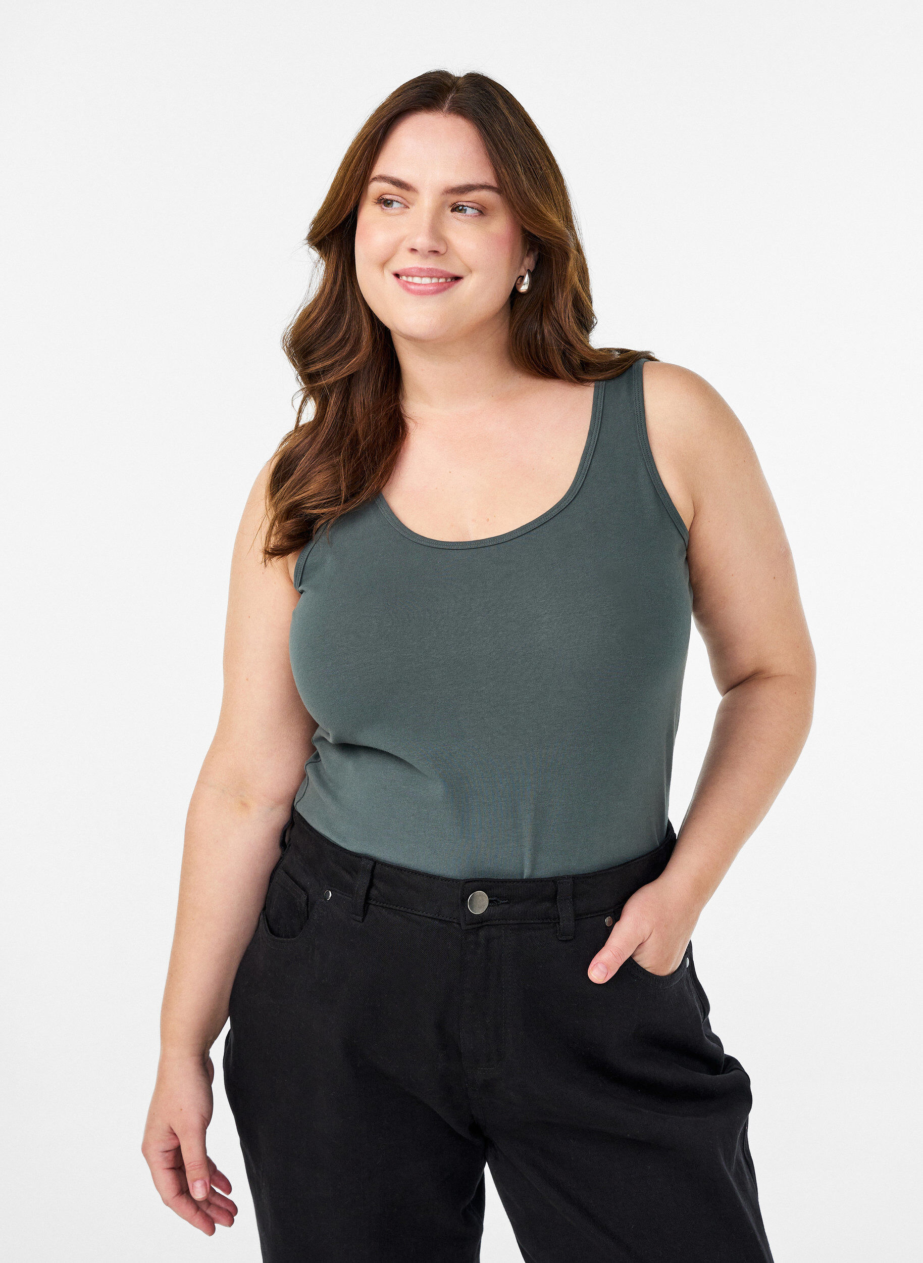 ZizziSolide kleur basis top in katoen, Groen, Model image number 0