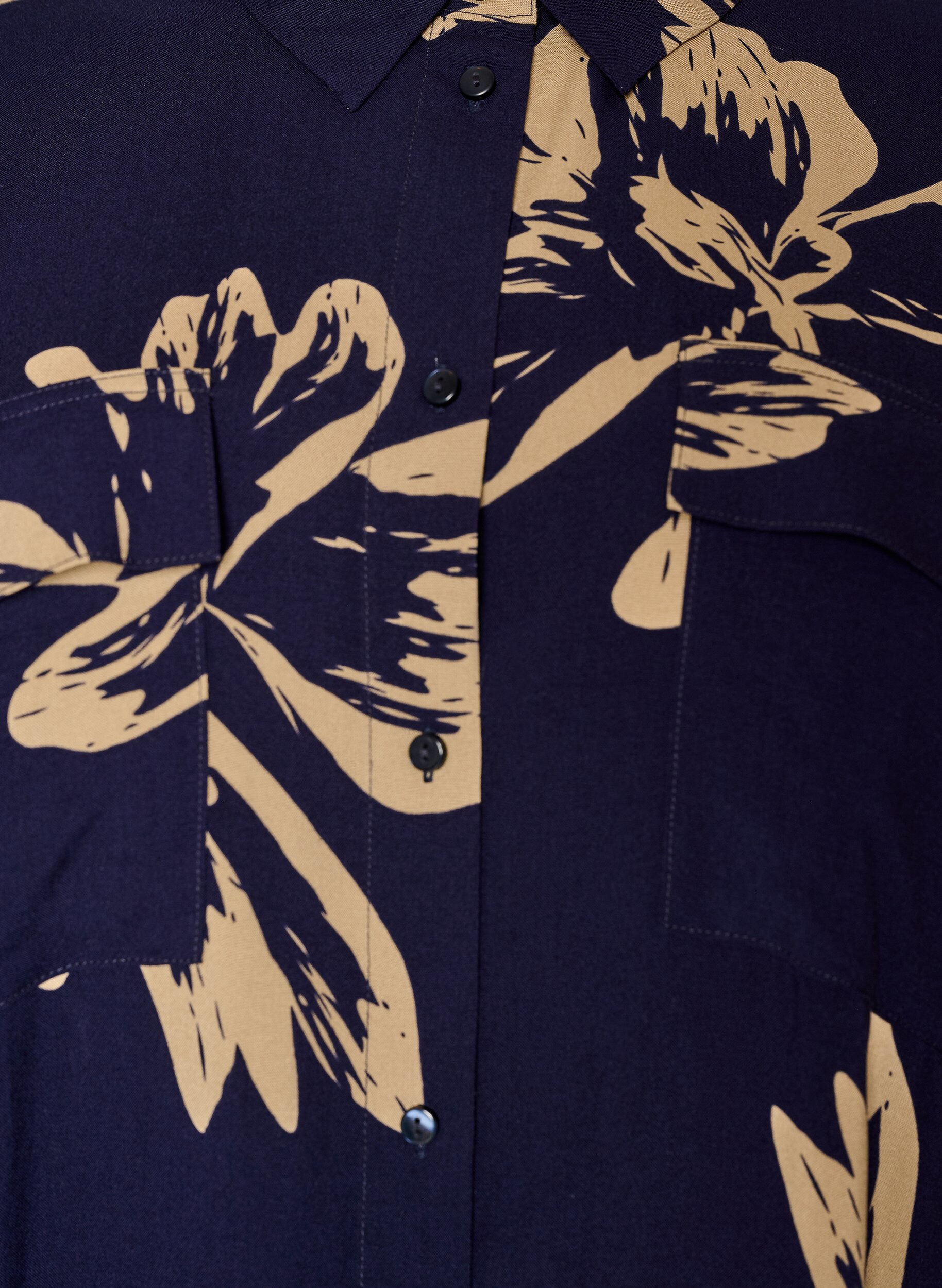 Zizzi Robe chemise longue avec manches courtes, Bleu, Packshot image number 2