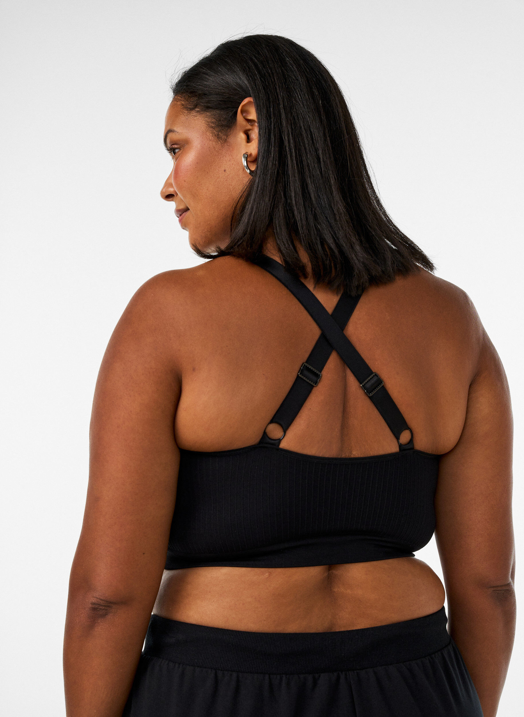 ZizziNaadloze geribde sportbeha, Zwart, Model image number 2