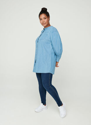 Lange denim blouse in katoen, Blue denim ASS, Model image number 2
