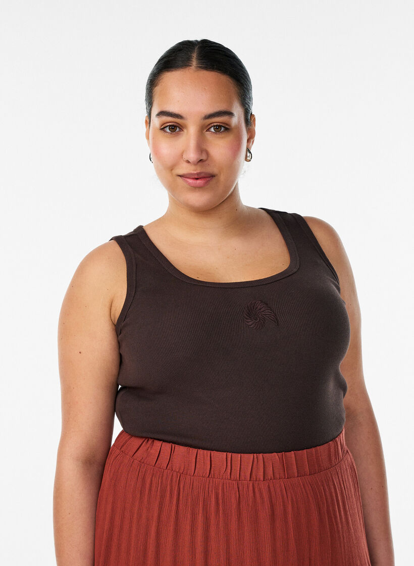 Haut ajust&eacute; avec motif, Marron, Model image number 0