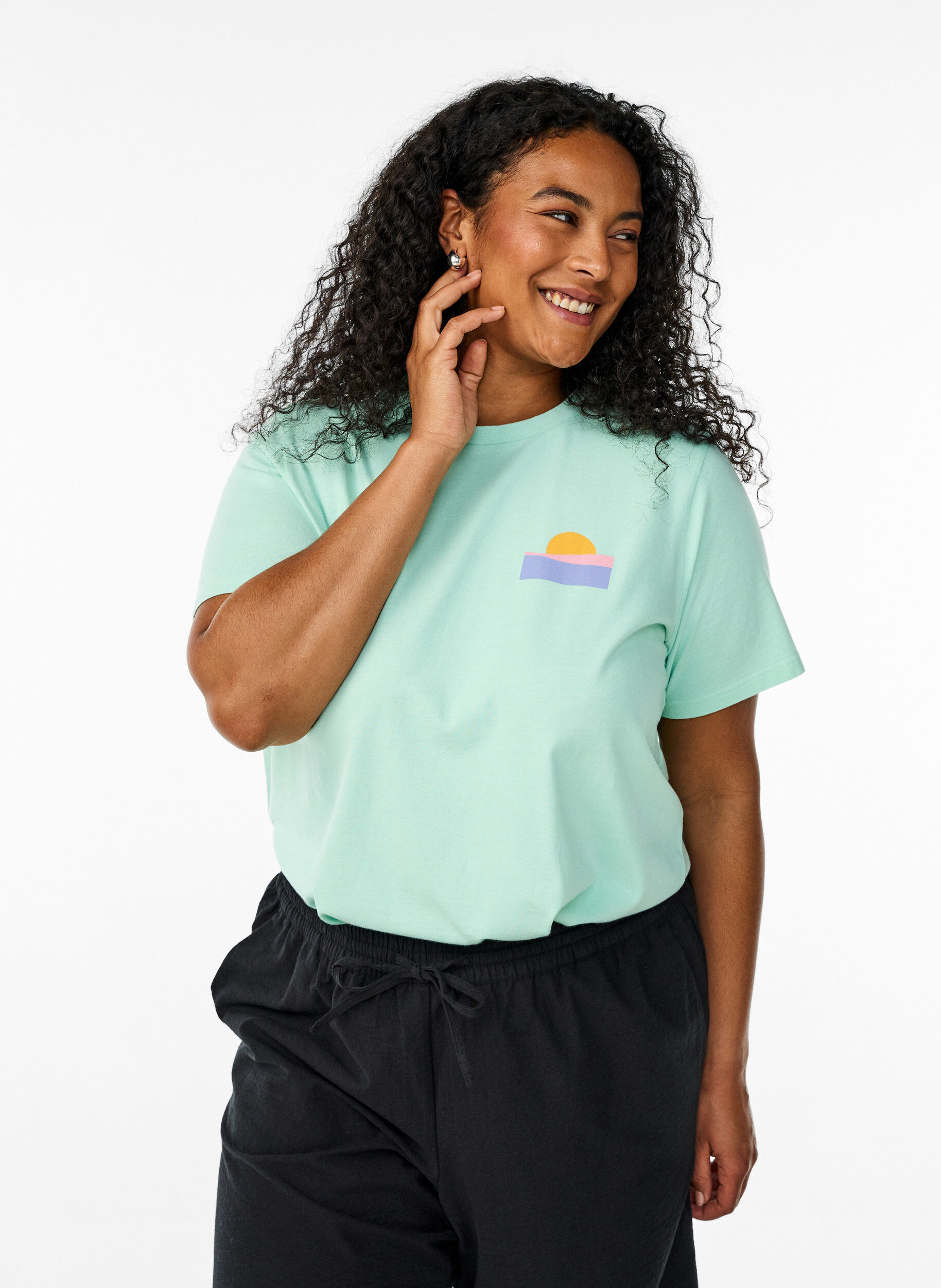 T-shirt en coton biologique avec impression au dos, Vert clair, Model