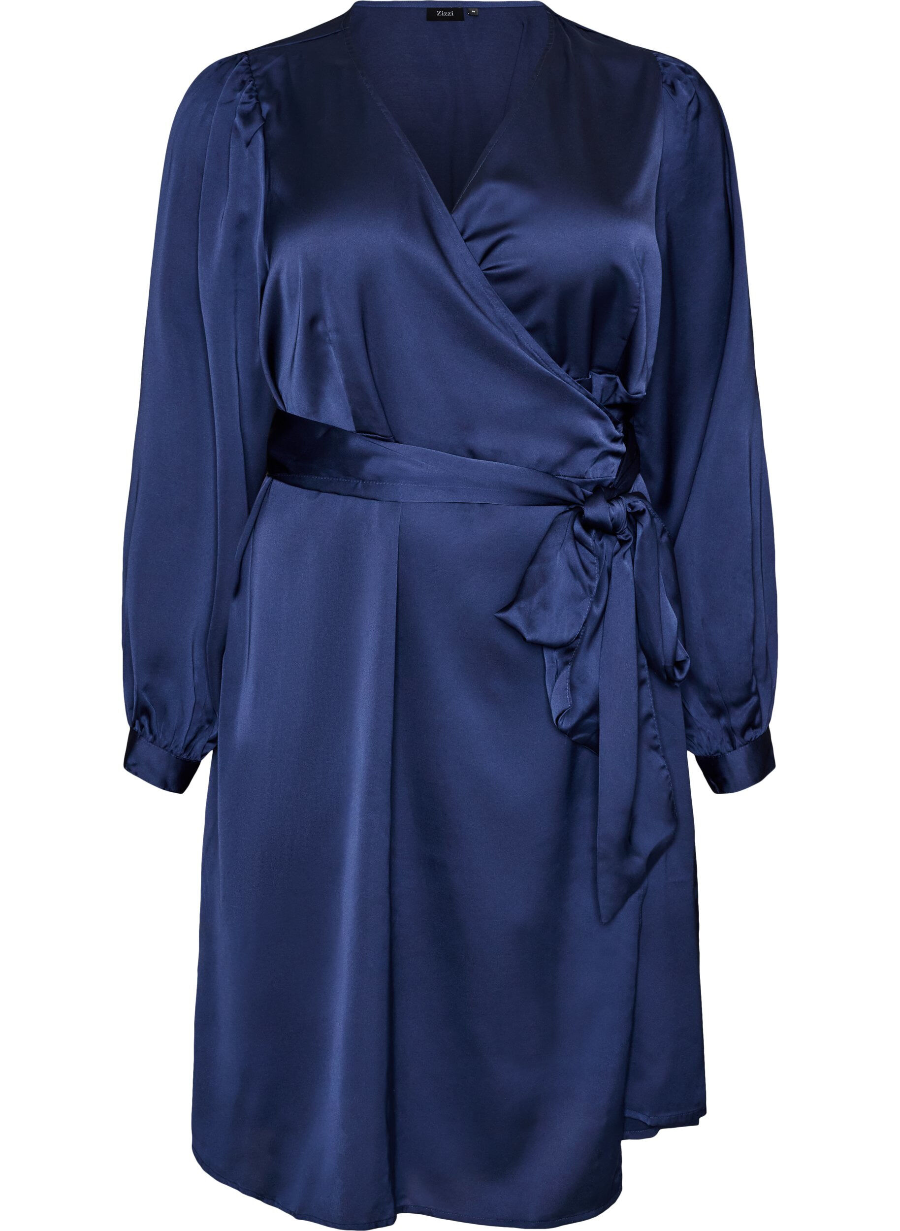 Robe courte en satin avec coupe portefeuille