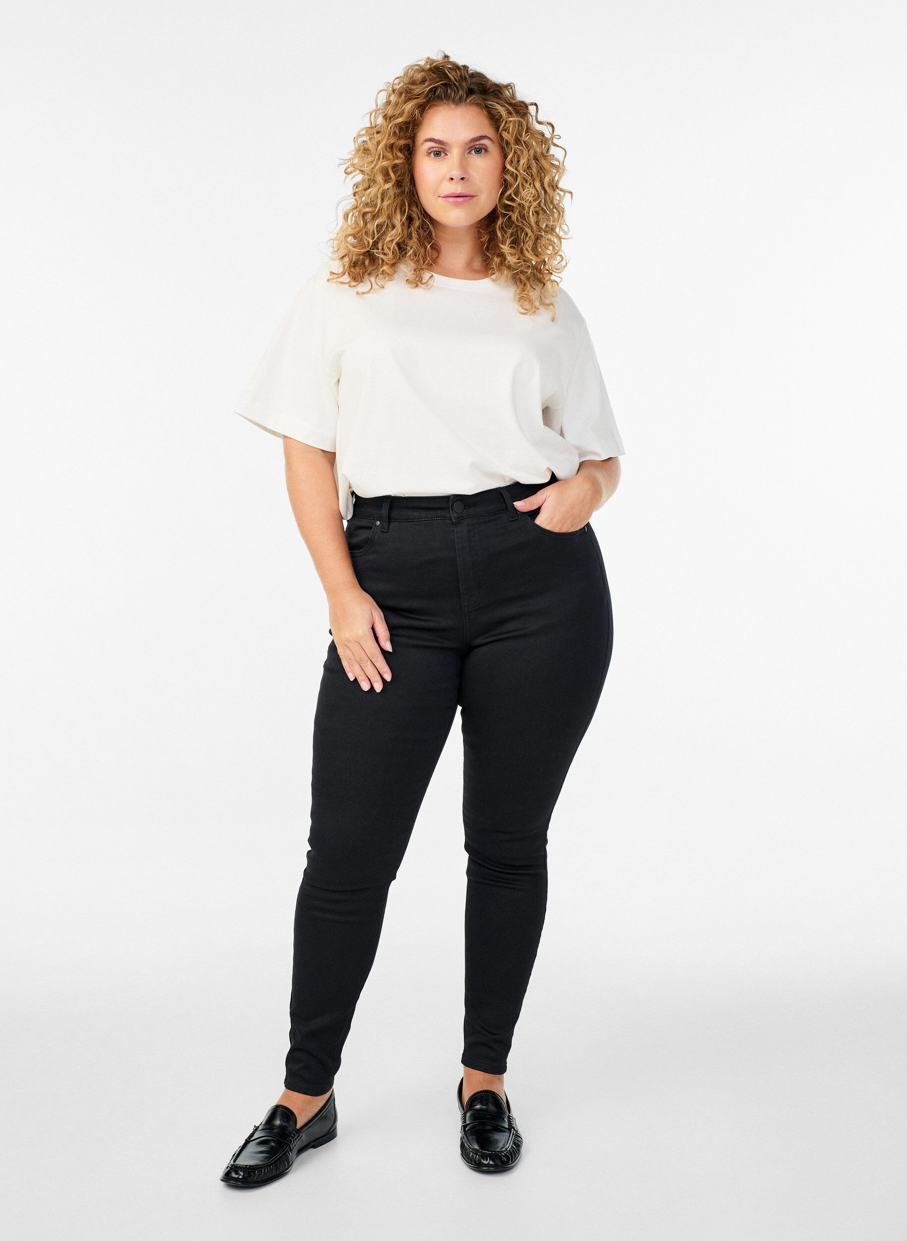 Jean Amy super slim &agrave; taille haute, Noir, Model