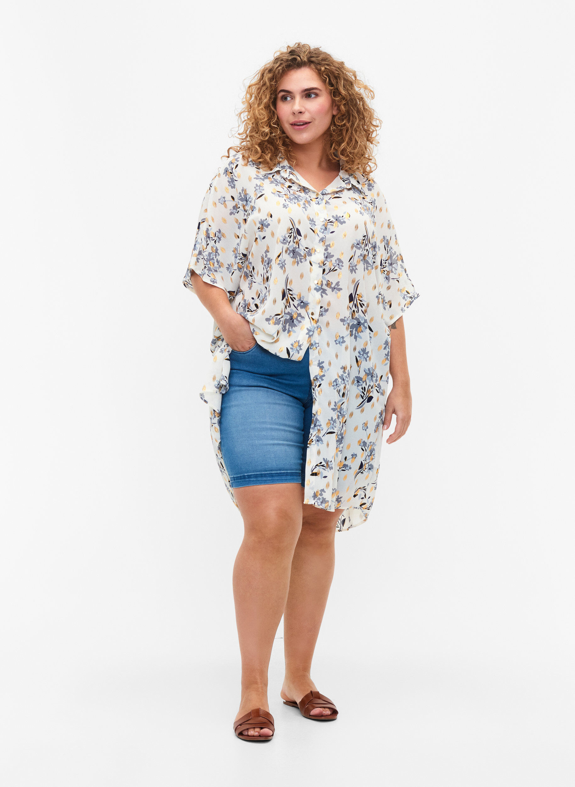 ZizziLang shirt met bloemenprint, White Flower/Gold, Model image number 2