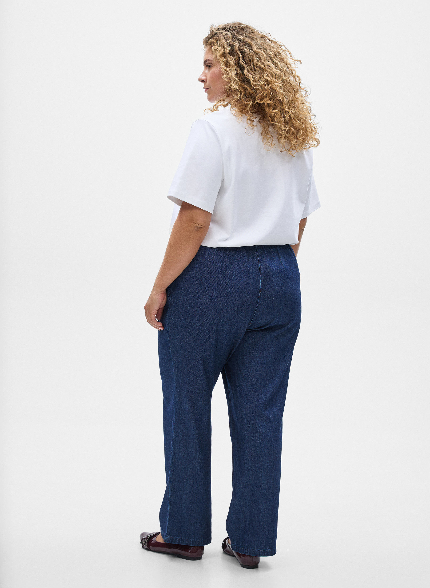 ZizziJeans coupe droite &agrave; taille &eacute;lastique, Bleu, Model image number 1