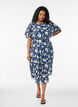 Enkellange jurk met vlindermouwen en strikceintuur, Blauw, Model image number 0