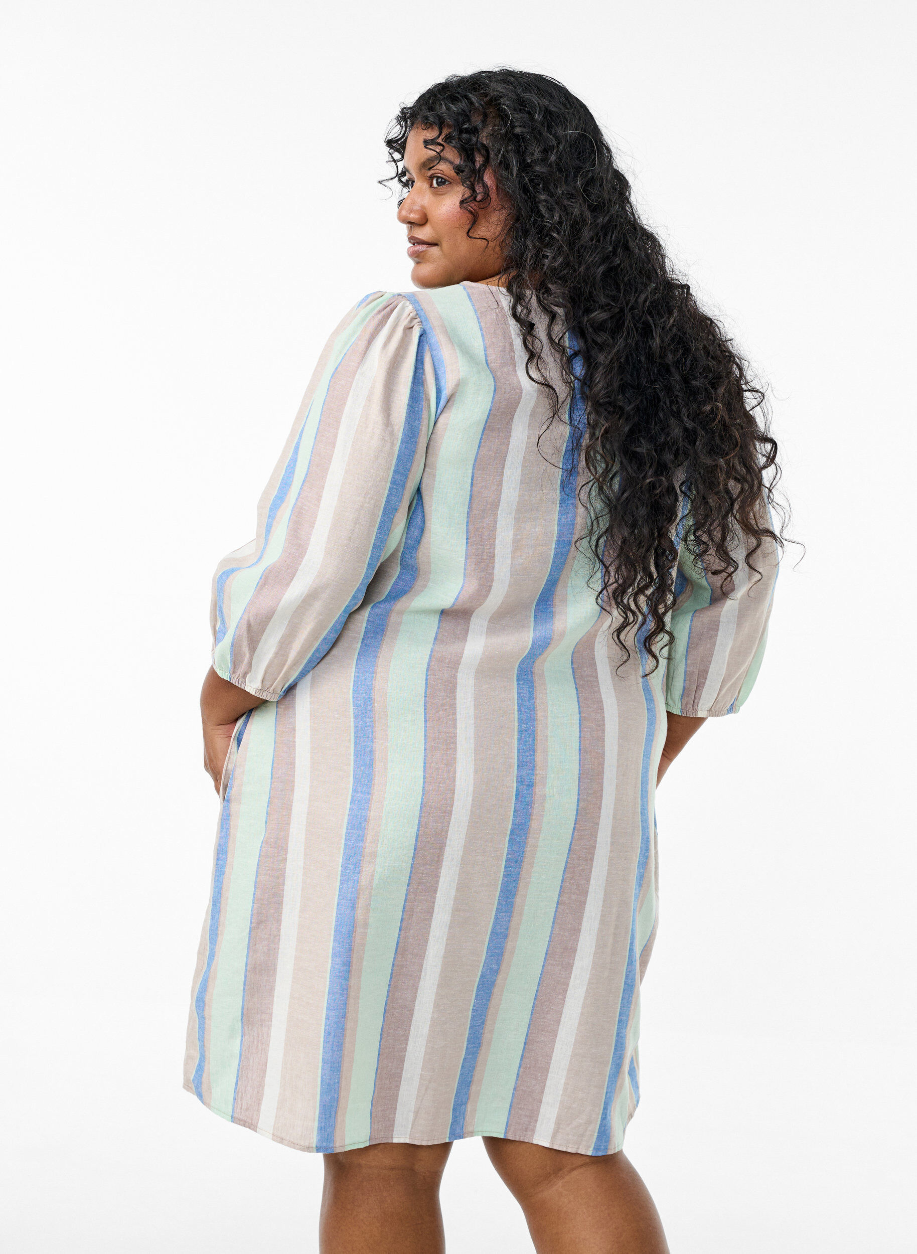 ZizziKorte jurk in linnen en viscose met 3/4 mouwen, Blauw, Model image number 2