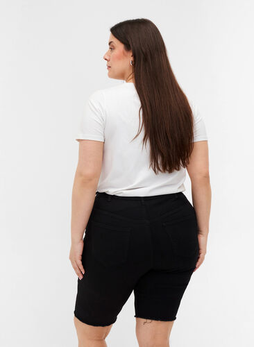Short en jean moulant avec bords bruts, Black, Model image number 1