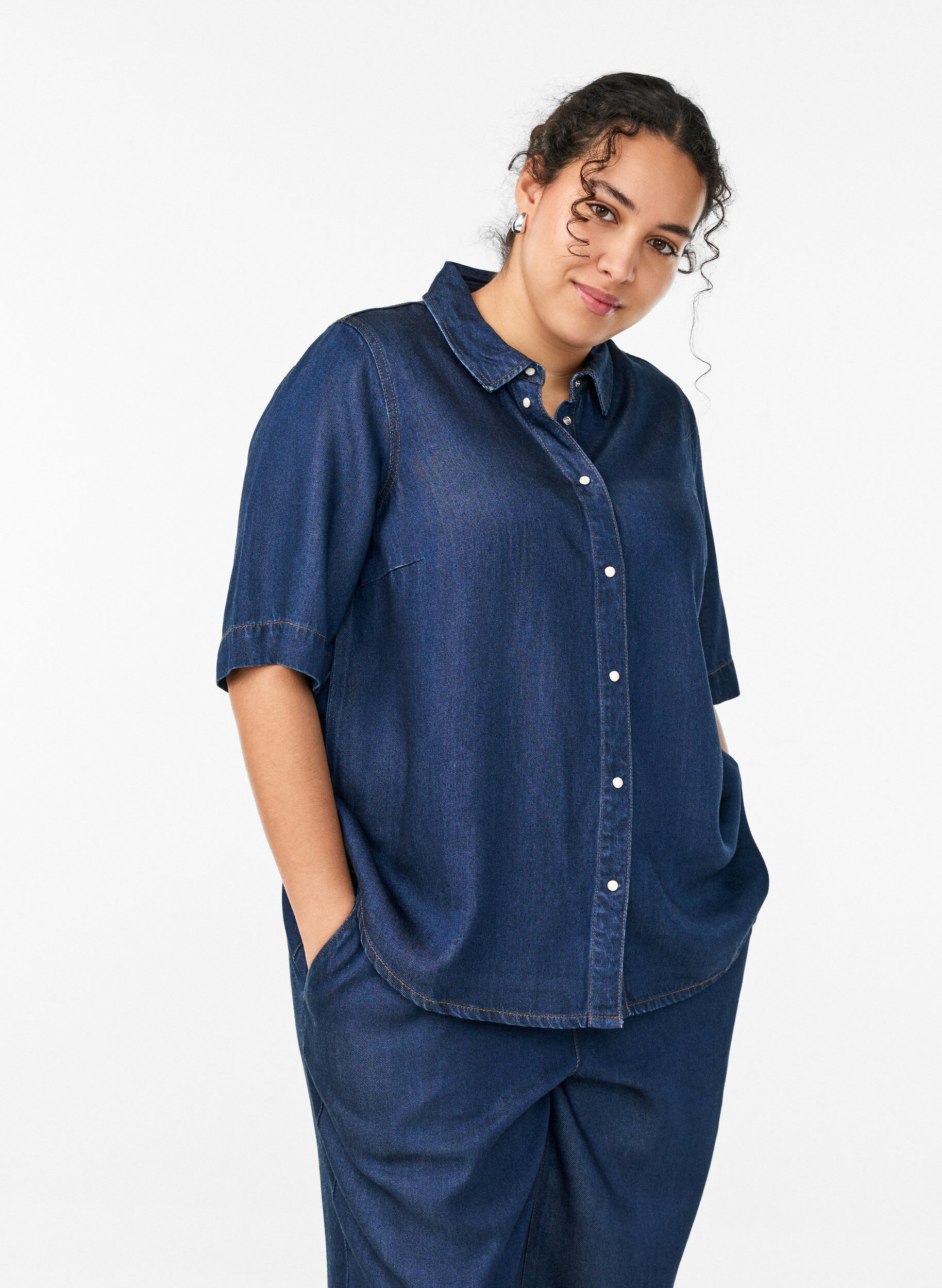 Denimlook lyocell shirt met korte mouwen, Blauw, Model