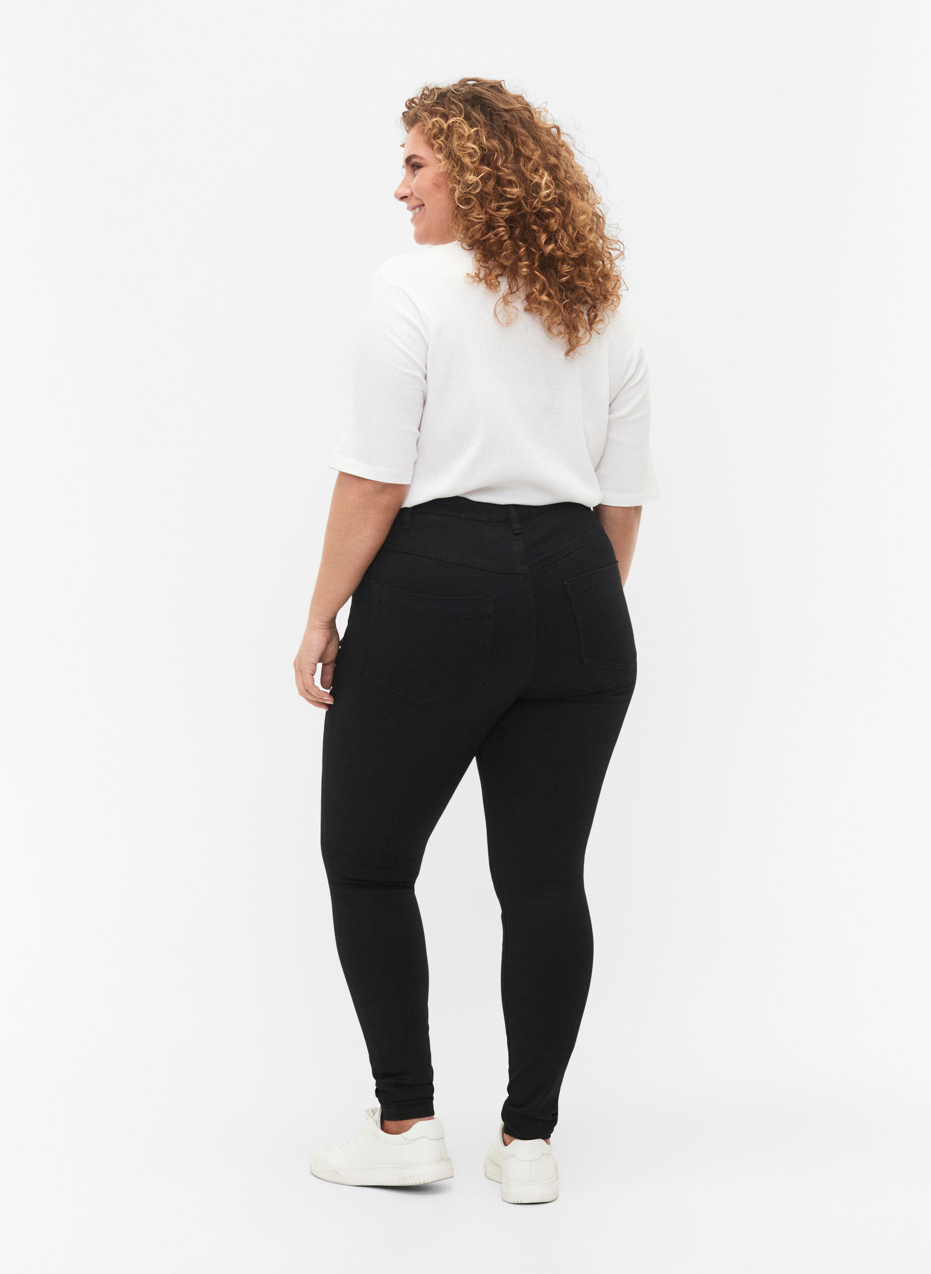 ZizziSuper slim Amy jeans met hoge taille, Black, Model image number 1