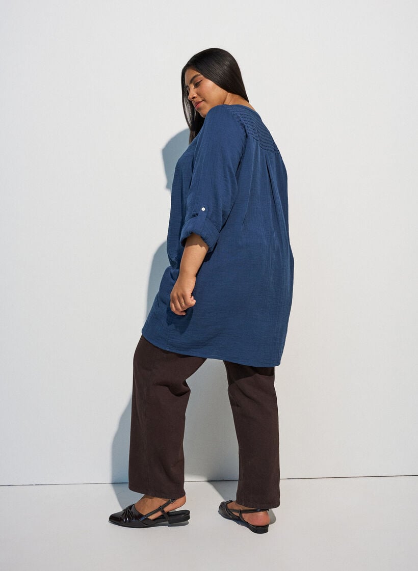 Tunique en mousseline de coton avec broderie anglaise, Bleu, Model image number 2