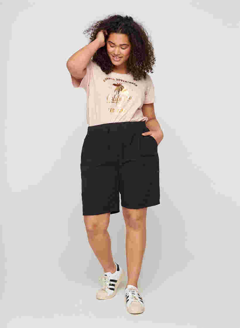 Short ample avec poches en coton, Black, Model image number 2