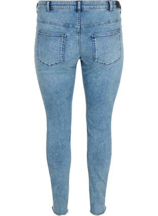 Cropped Amy jeans met klinknagels in de zijnaad, L.Blue Stone Wash, Packshot image number 1