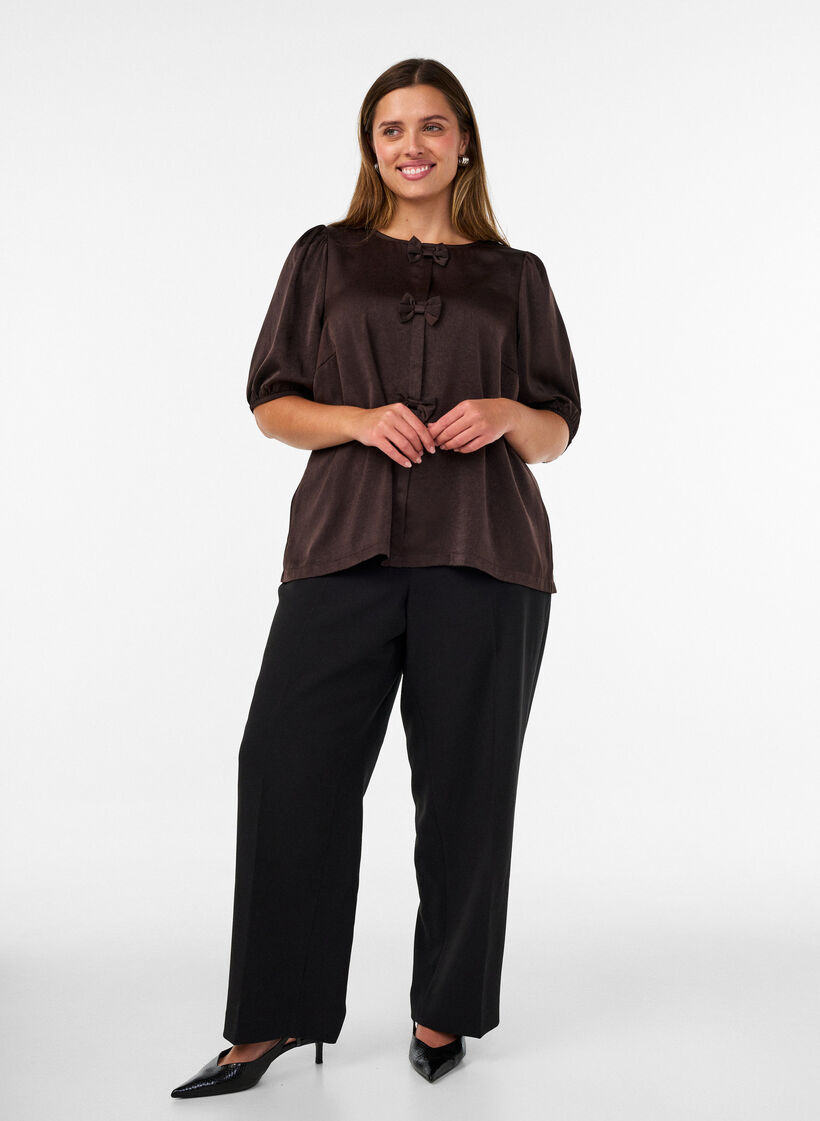 Satijnen blouse met strikjes en ellebooglange mouwen, Bruin, Model image number 1