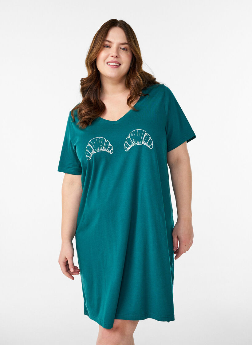 Chemise de nuit en coton biologique et &agrave; col en V, Vert clair, Model image number 0