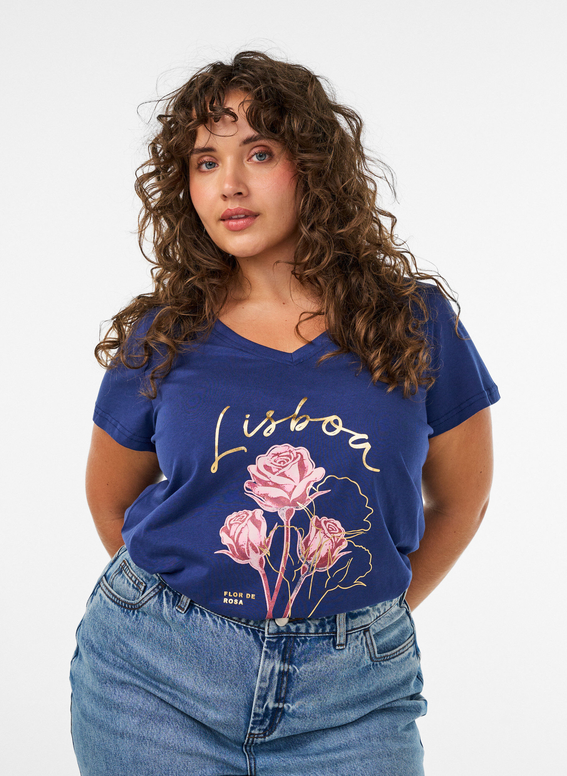 Katoenen T-shirt met V-hals en print aan de voorkant, Blauw, Model