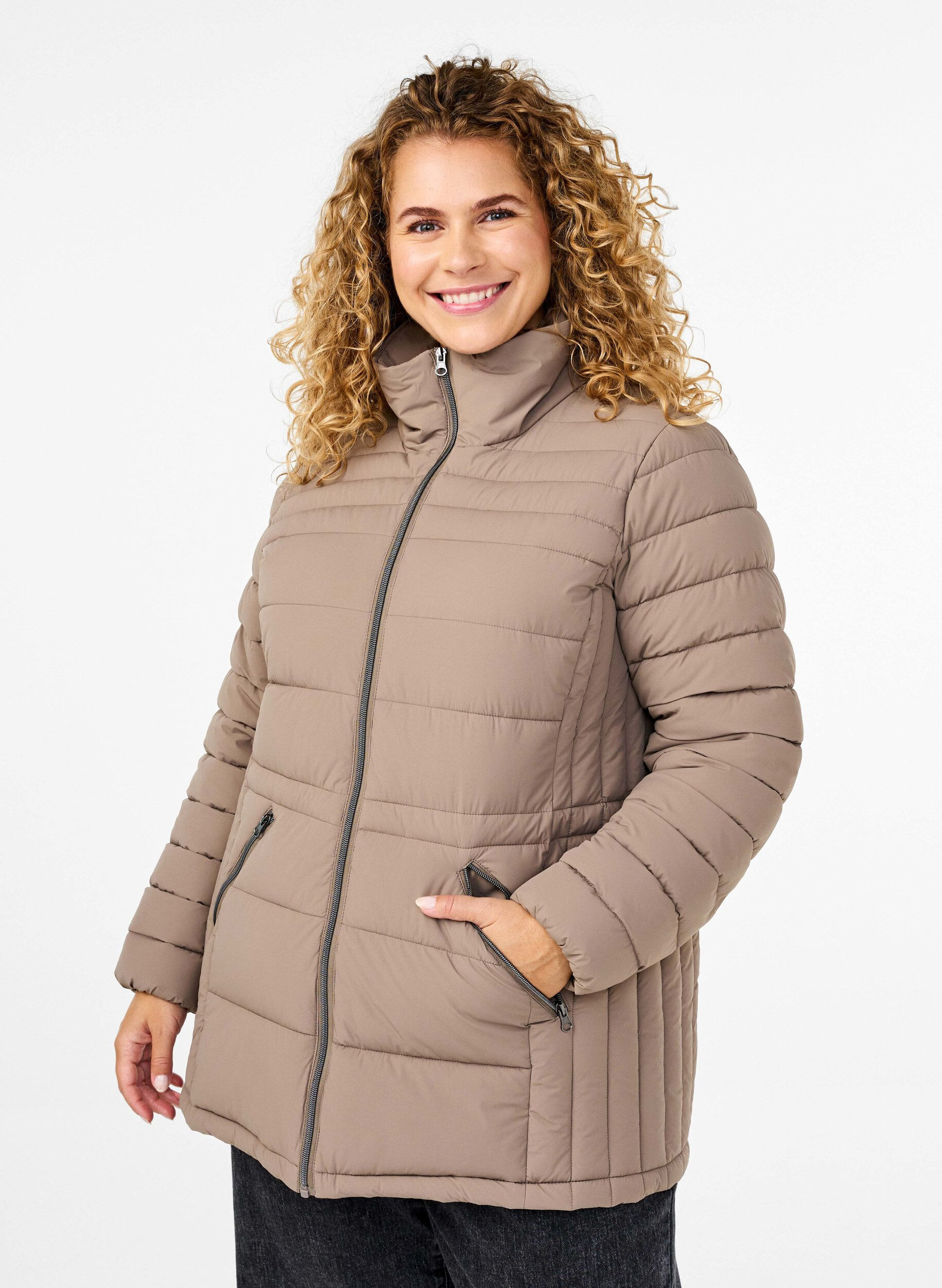 Zizzi Doudoune courte avec poches, Beige, Model image number 0