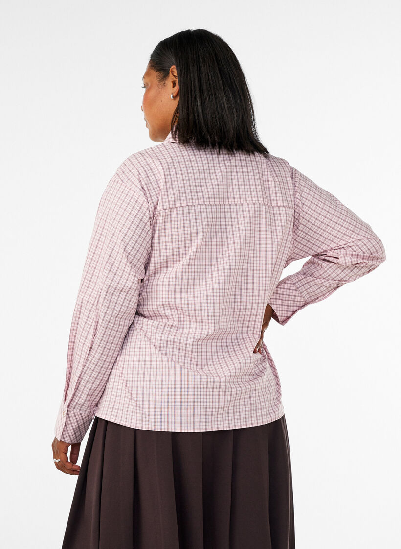 Losvallend geruit overhemd met strikceintuur, Roze, Model image number 2