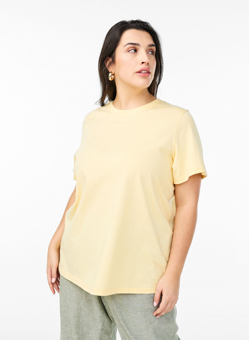 T-shirt basique en coton &agrave; col rond, Jaune clair, Model image number 0