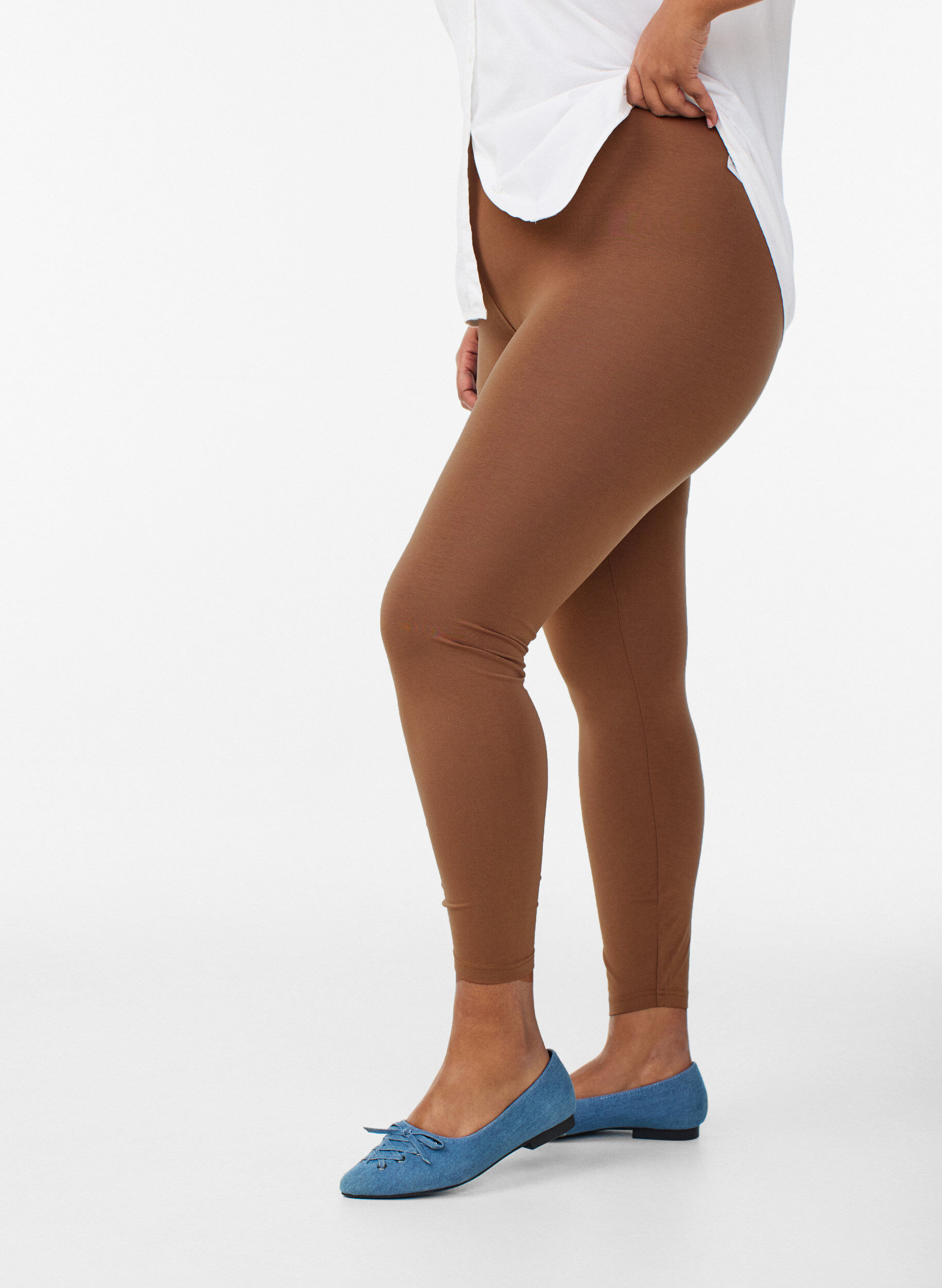 ZizziBasislegging van viscose, Bruin, Model image number 3