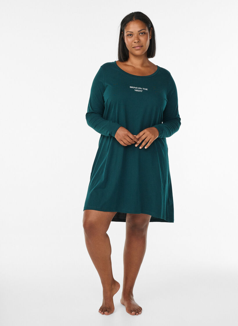 Chemise de nuit &agrave; manches longues en coton bio, Vert fonc&eacute;, Model image number 1