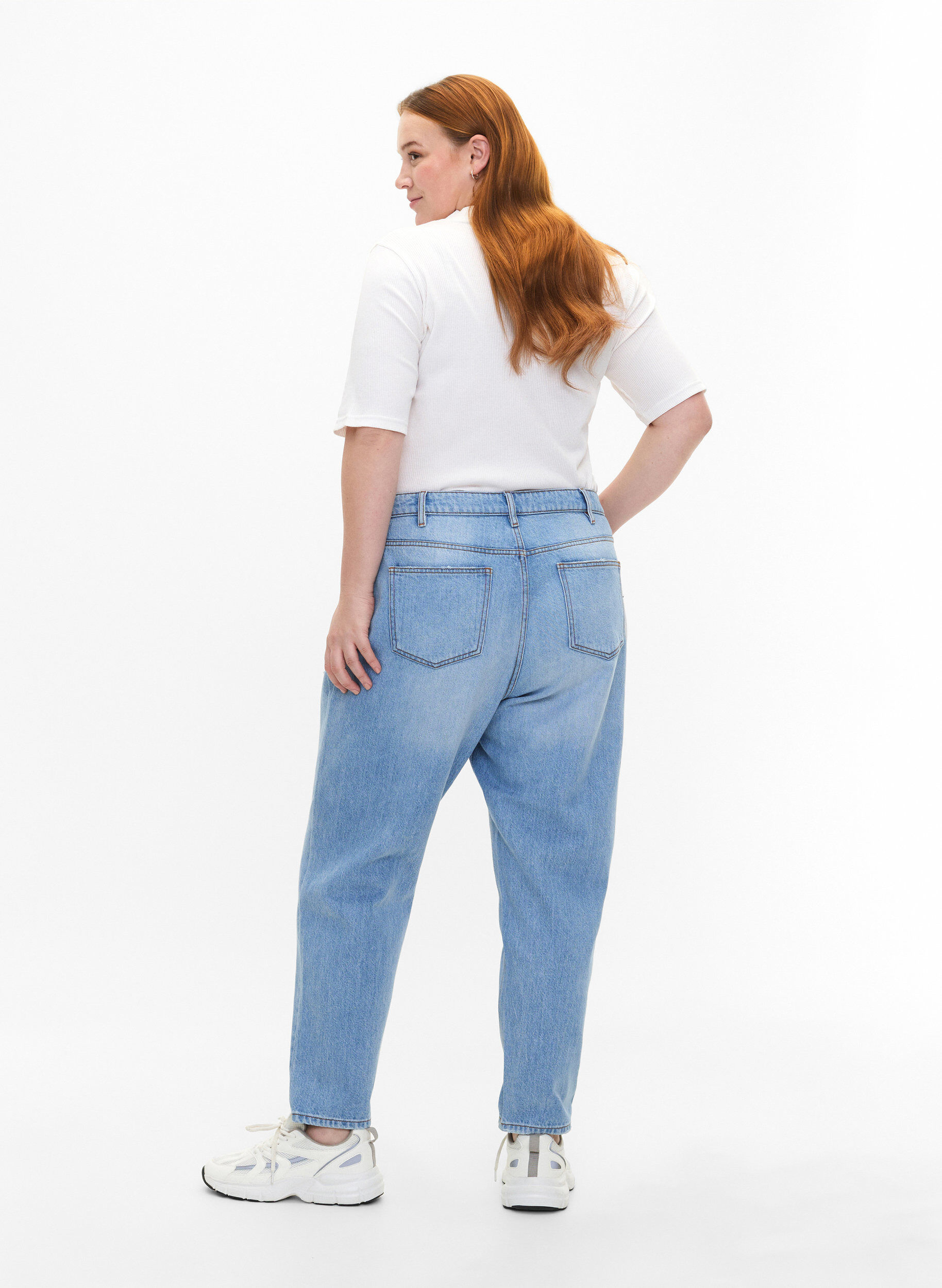 ZizziMille mom fit jeans met scheuren, Light Blue, Model image number 1