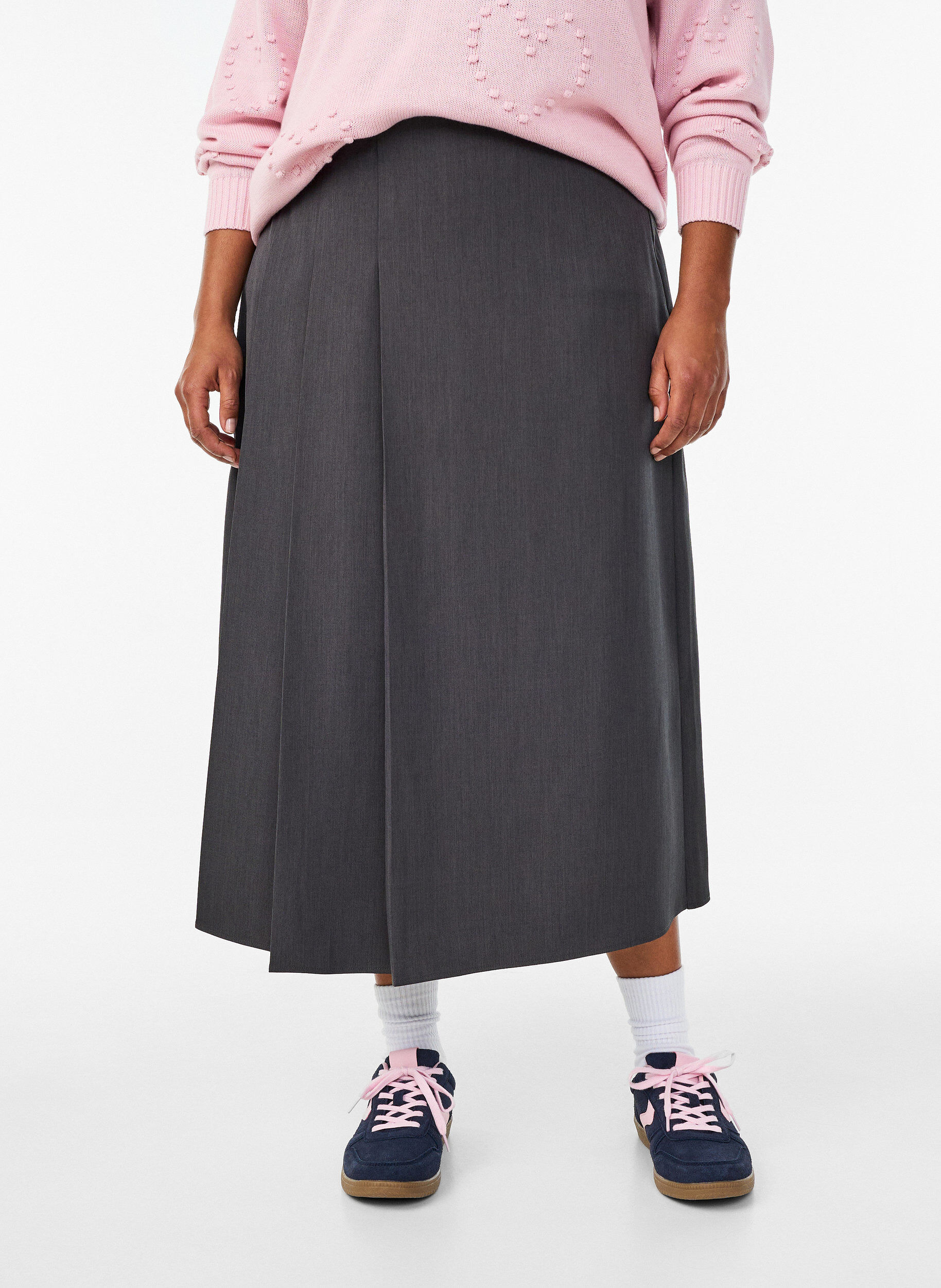 Zizzi Jupe midi avec de larges plis, Gris anthracite, Model image number 2
