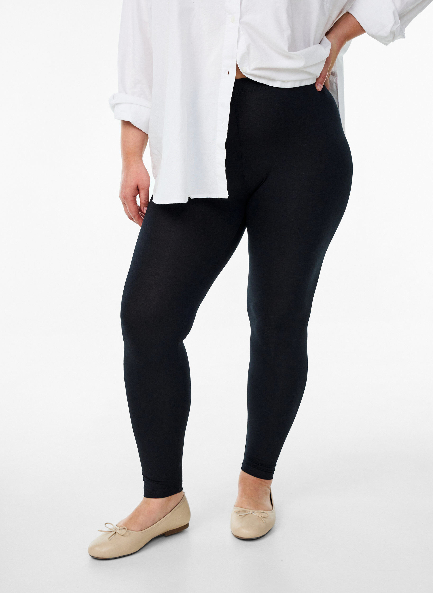 Zizzi Leggings basiques en viscose, Noir, Model image number 0