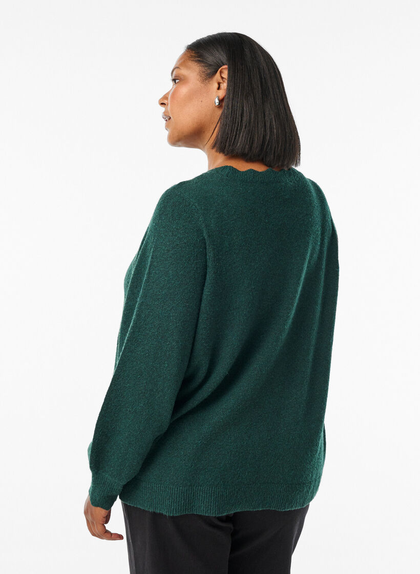 Blouse en maille à bords ondulés, Vert foncé, Model image number 2