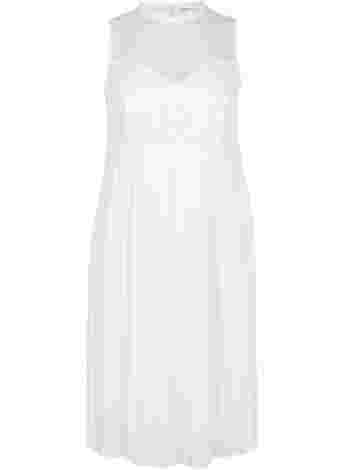 Robe de mariée sans manches avec dentelle et plissée