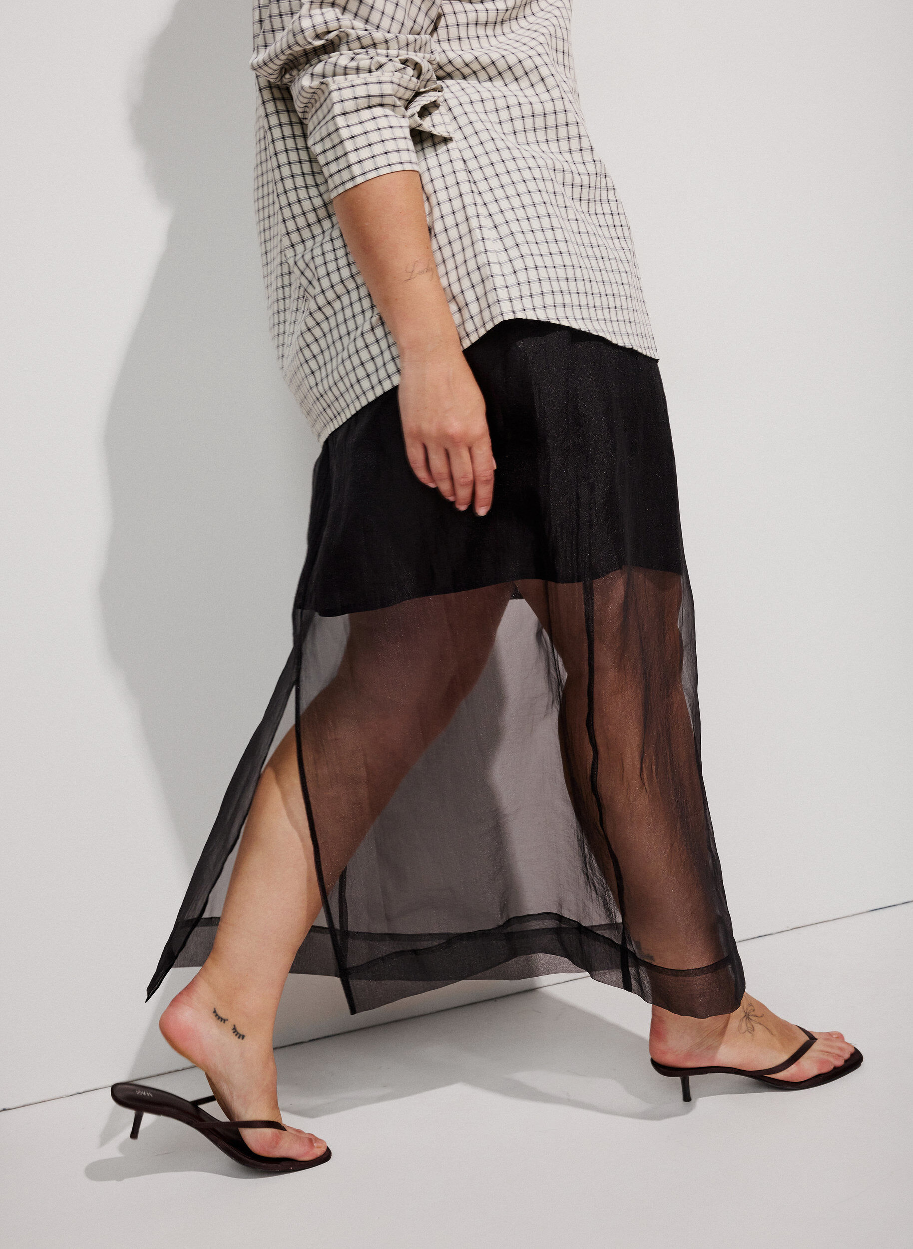 Jupe longue fa&ccedil;on organza, Noir, Model