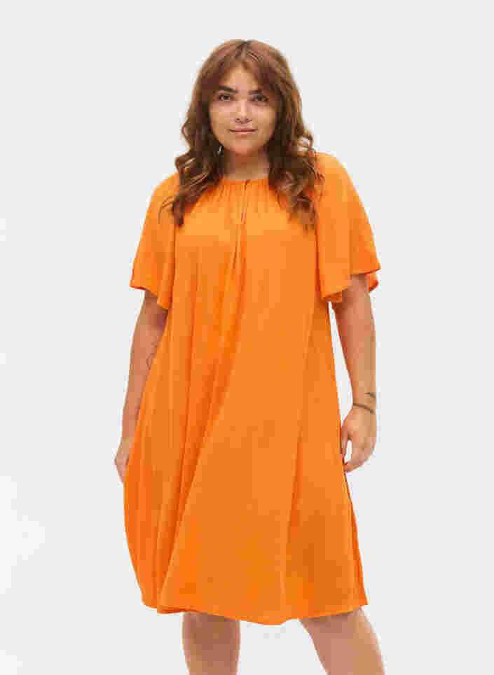 Robe en viscose à manches courtes, Orange Peel, Model