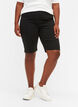 Short moulant avec poches arrière, Black, Model image number 2