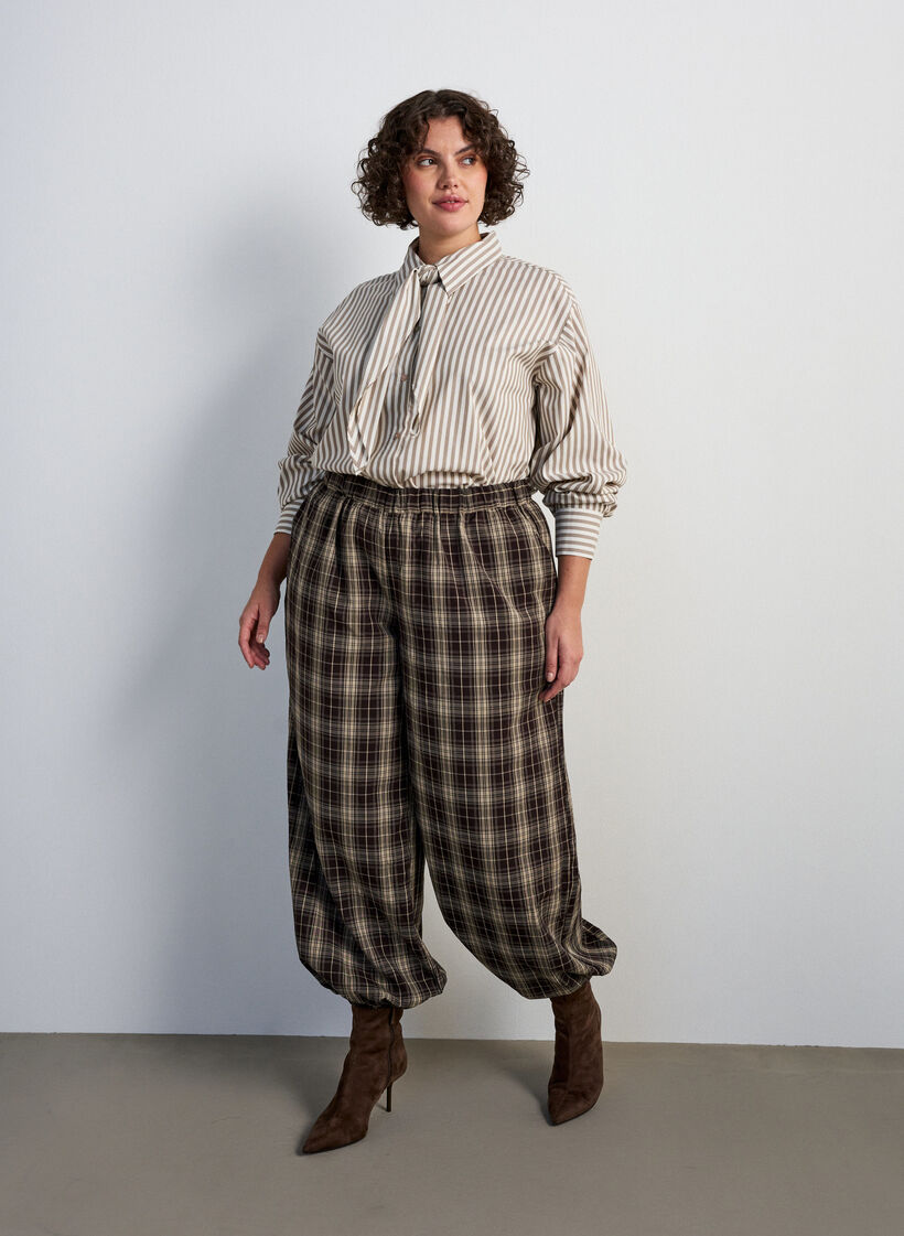Pantalon ballon &agrave; carreaux avec taille haute, Vert, Model image number 0