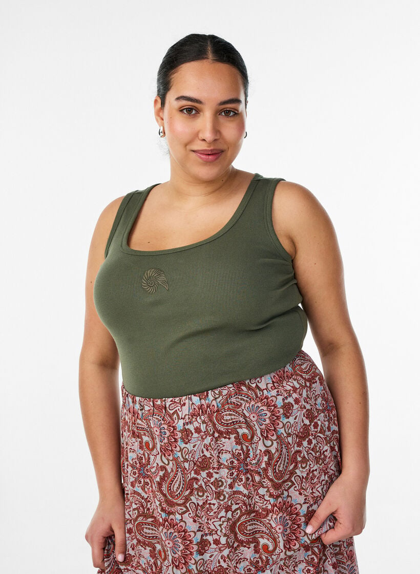 Haut ajust&eacute; avec motif, Vert, Model image number 0