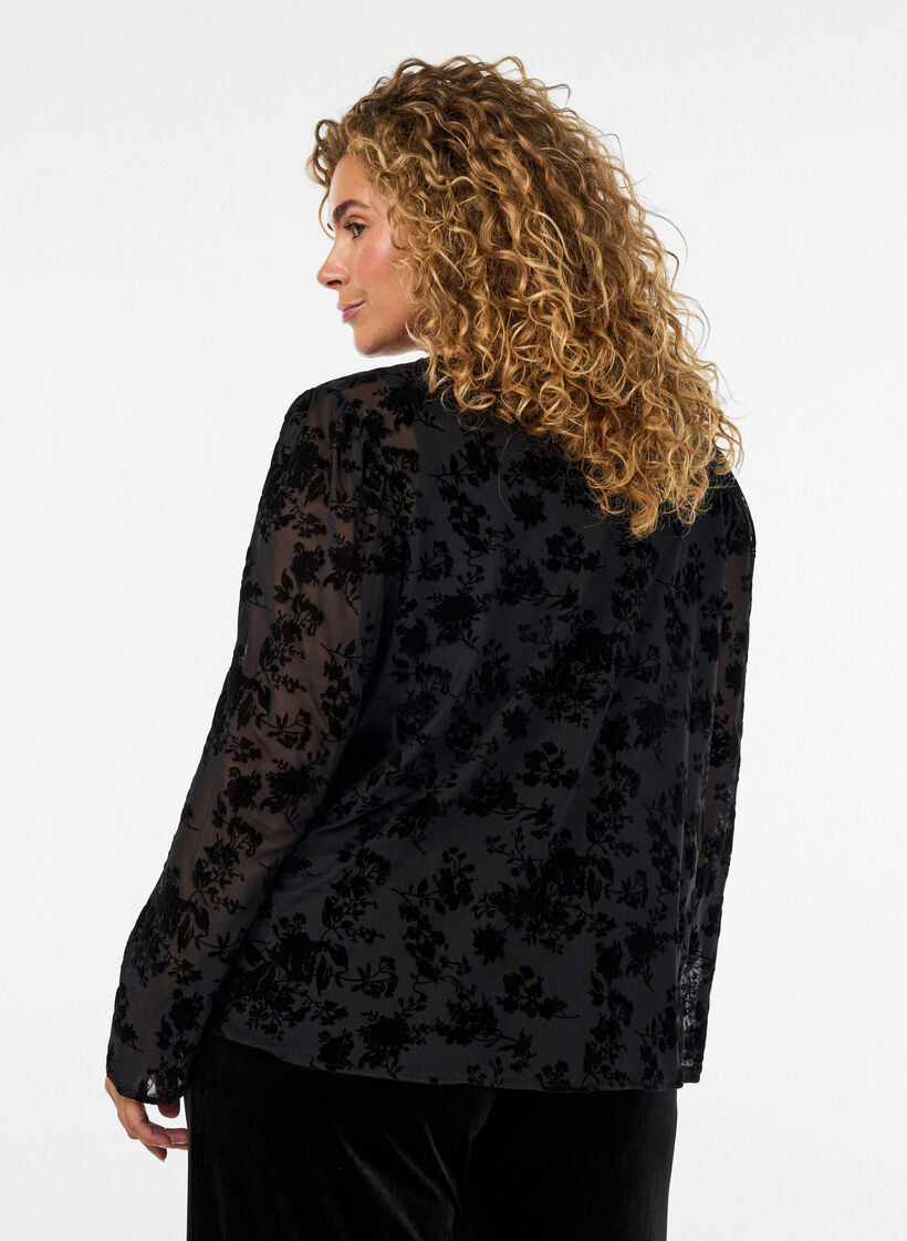 Blouse en maille ouverte devant avec motif floral, Noir, Model image number 2
