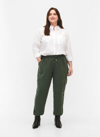 Pantalon à poches cargo, Thyme, Model