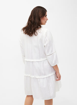 Robe en coton à manches 3/4 avec volants, Bright White, Model image number 1