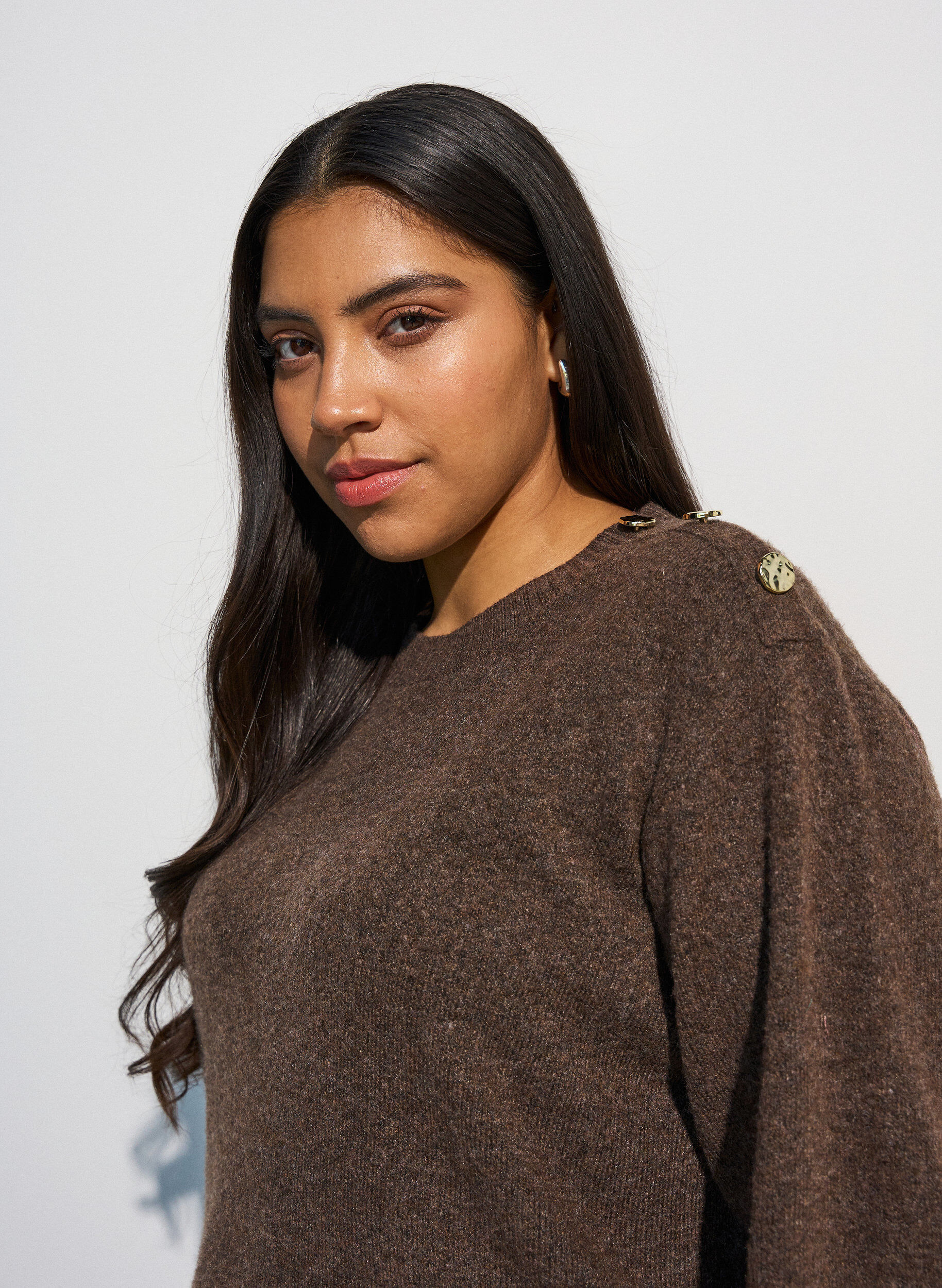 ZizziBreisel blouse met knoopdetail, Bruin, Model image number 3