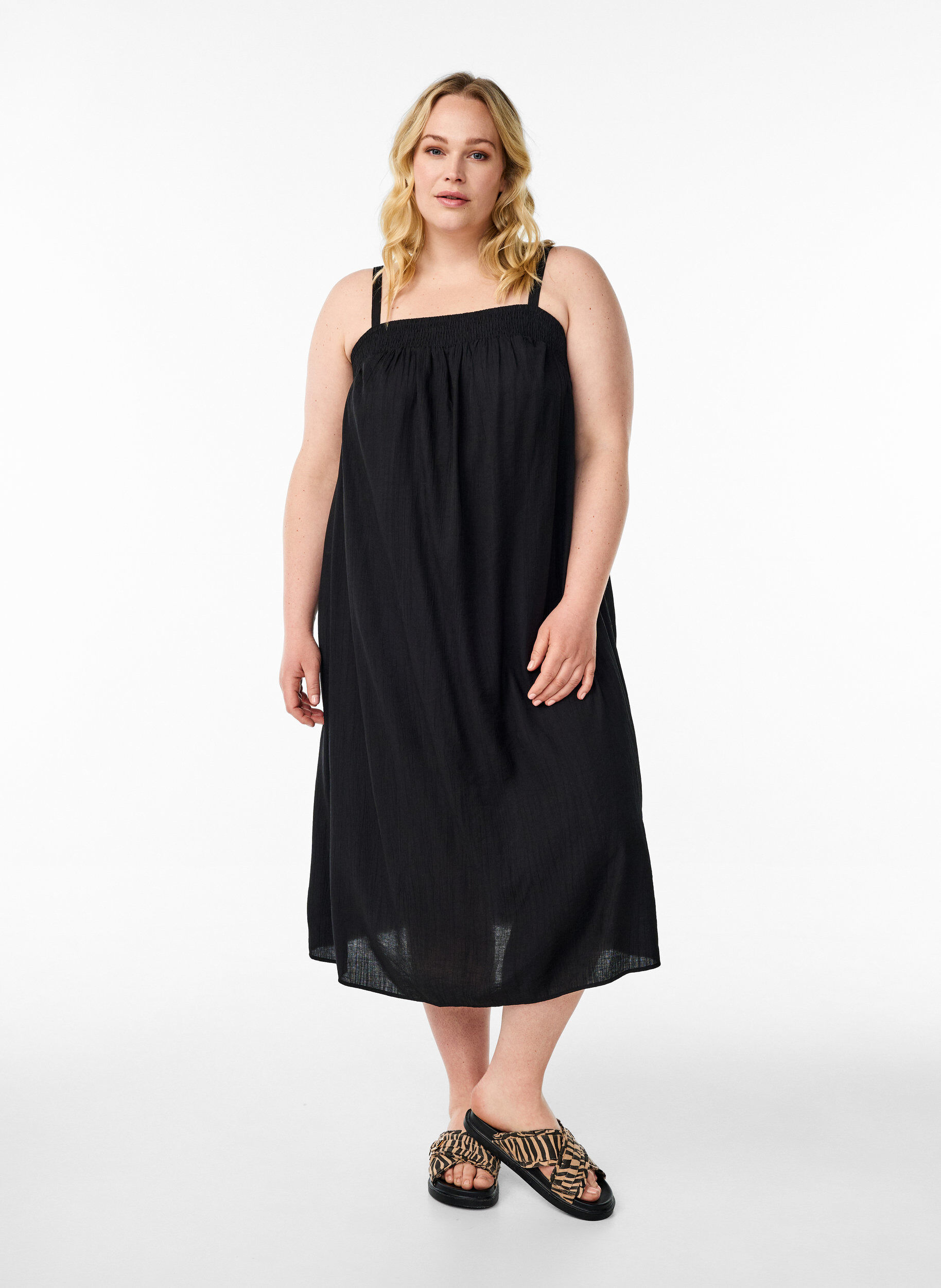 ZizziMidi slip jurk van viscose, Zwart, Model image number 0