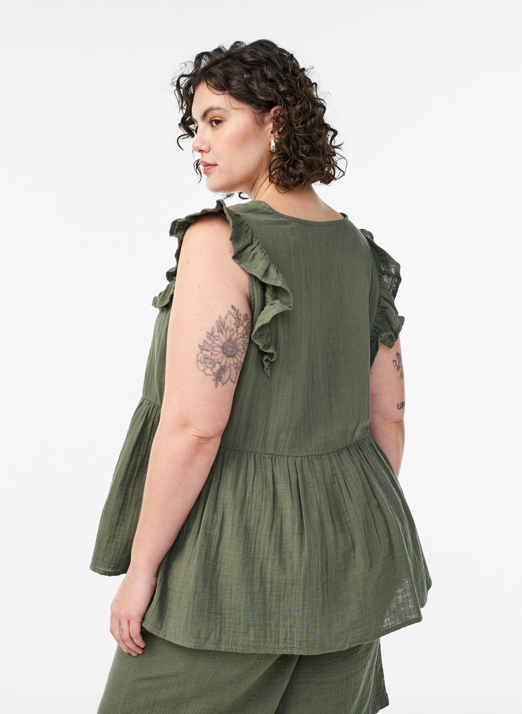 ZizziBlouse sans manches en mousseline de coton avec volants, Vert, Model image number 2